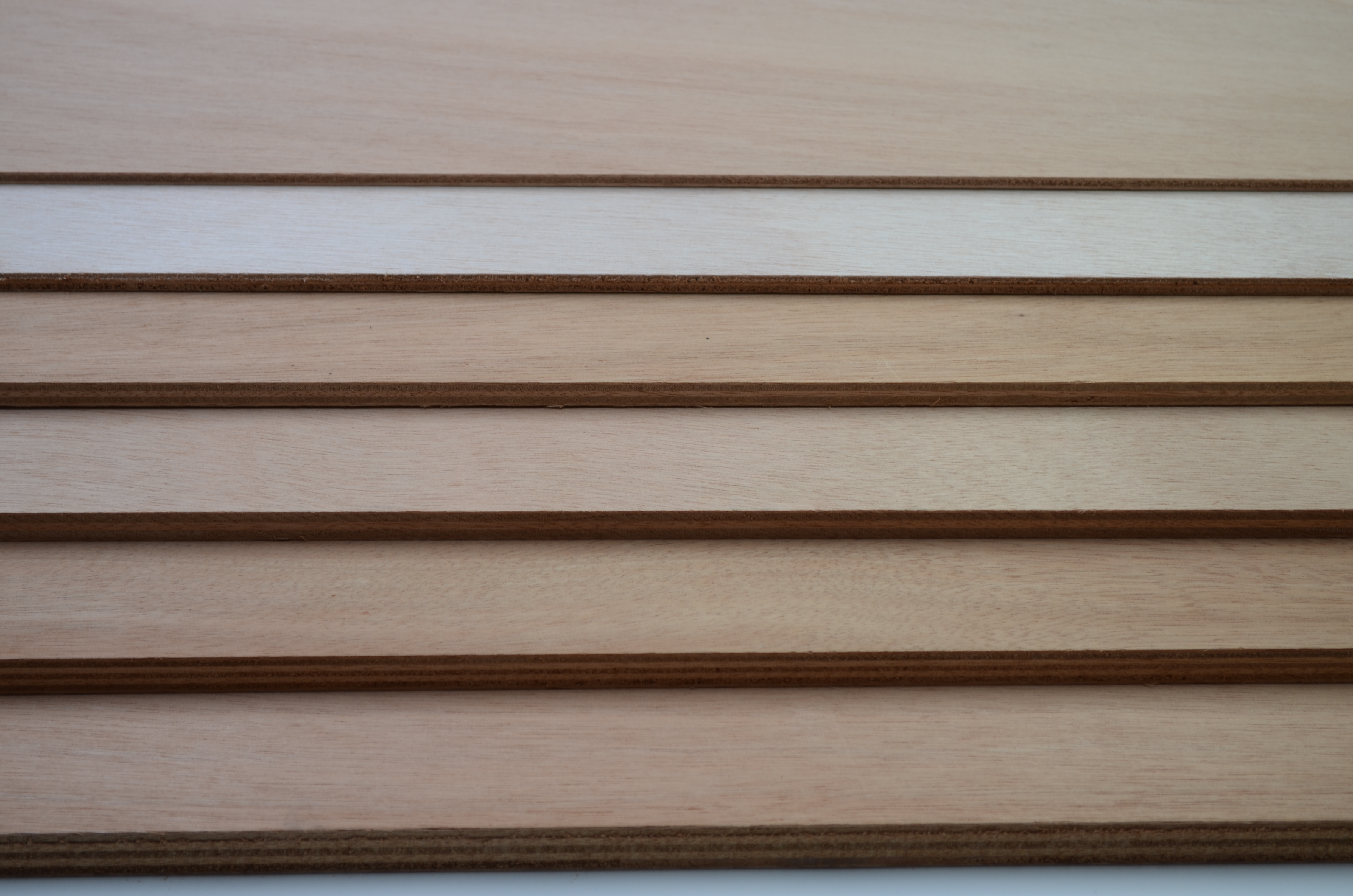 Okoumé Bootsbausperrholz mit 1,0 mm Schälfurnier Gabun, Innenlage Okoumé - Plattengröße ab 62x40 cm